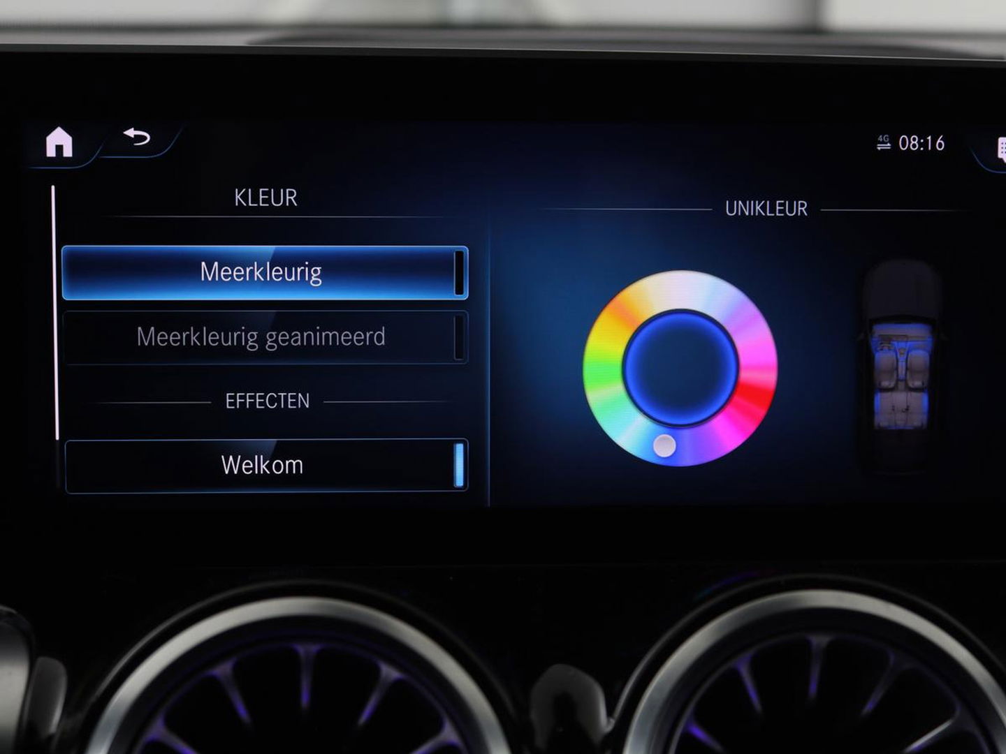 Mercedes-Benz GLB 200 Premium Plus | AMG Line | Panoramadak | Leder | Stoelverwarming | Carplay | Camera | Trekhaak | Memory | Carbon | Full LED | Navigatie | Keyless