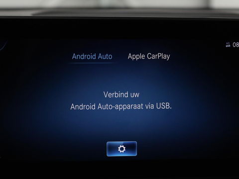 Mercedes-Benz GLB 200 Premium Plus | AMG Line | Panoramadak | Leder | Stoelverwarming | Carplay | Camera | Trekhaak | Memory | Carbon | Full LED | Navigatie | Keyless