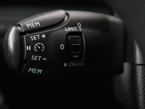 Peugeot 308 1.5 BlueHDi Blue Lease Premium | Panoramadak | Camera | Carplay | Navigatie | Parkeerhulp | Climate control