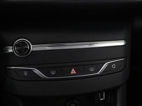 Peugeot 308 1.5 BlueHDi Blue Lease Premium | Panoramadak | Camera | Carplay | Navigatie | Parkeerhulp | Climate control