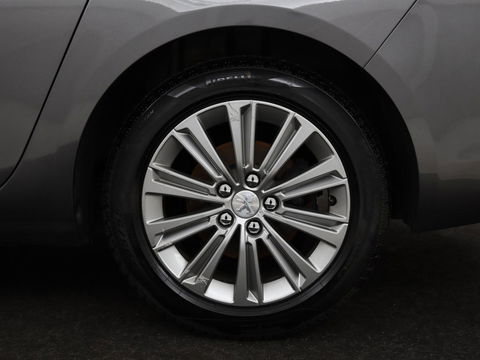 Peugeot 308 1.5 BlueHDi Blue Lease Premium | Panoramadak | Camera | Carplay | Navigatie | Parkeerhulp | Climate control