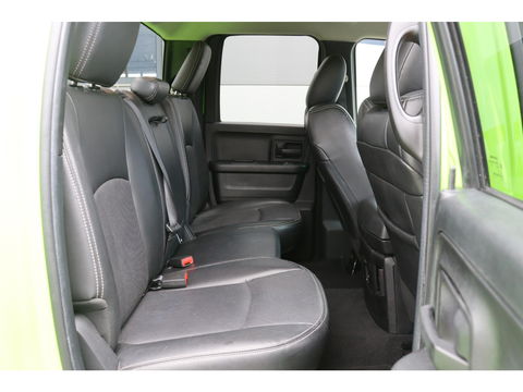 Dodge Ram 1500 5.7 V8 4x4 Quad Cab Sport | Leder | Camera | Trekhaak | 20'' | Airco | Cruise control | LPG 122 liter | LED verstraler | Bluetooth | Side-Bars
