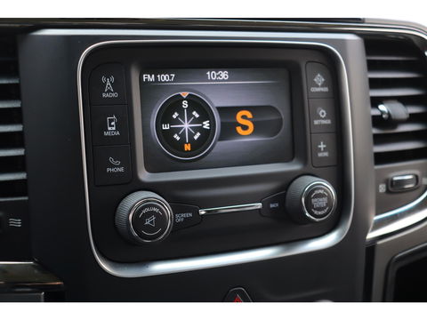 Dodge Ram 1500 5.7 V8 4x4 Quad Cab Sport | Leder | Camera | Trekhaak | 20'' | Airco | Cruise control | LPG 122 liter | LED verstraler | Bluetooth | Side-Bars