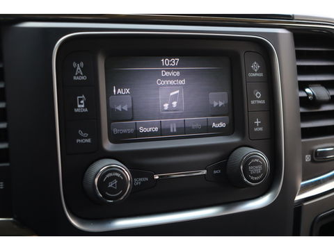 Dodge Ram 1500 5.7 V8 4x4 Quad Cab Sport | Leder | Camera | Trekhaak | 20'' | Airco | Cruise control | LPG 122 liter | LED verstraler | Bluetooth | Side-Bars