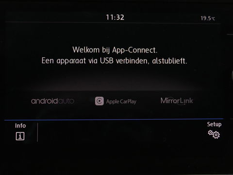 Volkswagen Golf 1.0 TSI Comfortline | Stoelverwarming | Full LED | Carplay | Climate control | Parkeerhulp | Cruise control | 19'' lichtmetalen velgen