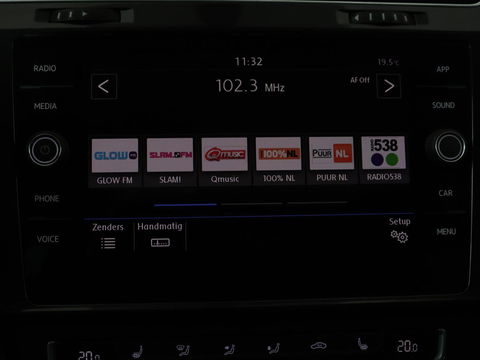 Volkswagen Golf 1.0 TSI Comfortline | Stoelverwarming | Full LED | Carplay | Climate control | Parkeerhulp | Cruise control | 19'' lichtmetalen velgen