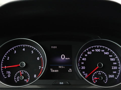 Volkswagen Golf 1.0 TSI Comfortline | Stoelverwarming | Full LED | Carplay | Climate control | Parkeerhulp | Cruise control | 19'' lichtmetalen velgen