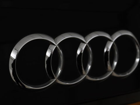 Audi Q5 2.0 TDI quattro Sport | Leder | Stoelverwarming | Trekhaak | Virtual Cockpit | Navigatie | Keyless | Xenon | Elektrische stoelen | Climate control | Parkeerhulp | Cruise control