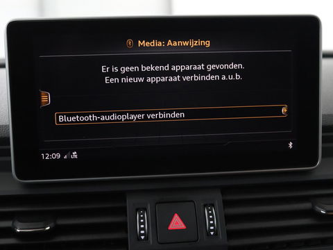 Audi Q5 2.0 TDI quattro Sport | Leder | Stoelverwarming | Trekhaak | Virtual Cockpit | Navigatie | Keyless | Xenon | Elektrische stoelen | Climate control | Parkeerhulp | Cruise control