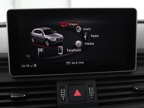 Audi Q5 2.0 TDI quattro Sport | Leder | Stoelverwarming | Trekhaak | Virtual Cockpit | Navigatie | Keyless | Xenon | Elektrische stoelen | Climate control | Parkeerhulp | Cruise control