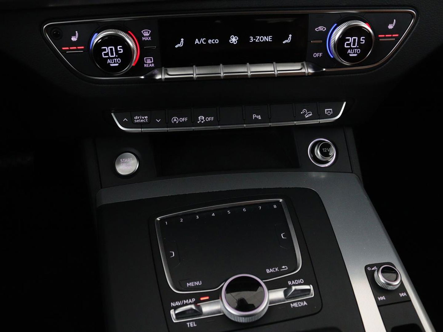 Audi Q5 2.0 TDI quattro Sport | Leder | Stoelverwarming | Trekhaak | Virtual Cockpit | Navigatie | Keyless | Xenon | Elektrische stoelen | Climate control | Parkeerhulp | Cruise control
