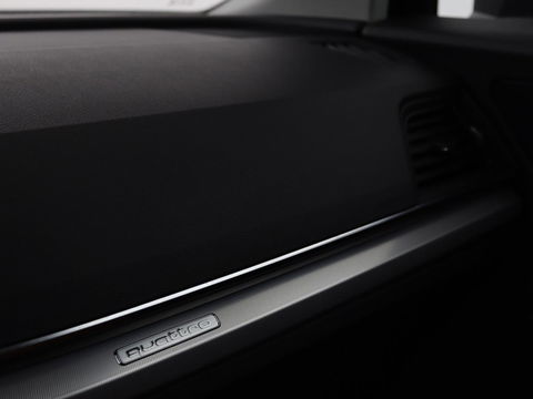 Audi Q5 2.0 TDI quattro Sport | Leder | Stoelverwarming | Trekhaak | Virtual Cockpit | Navigatie | Keyless | Xenon | Elektrische stoelen | Climate control | Parkeerhulp | Cruise control