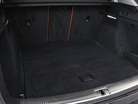 Audi Q5 2.0 TDI quattro Sport | Leder | Stoelverwarming | Trekhaak | Virtual Cockpit | Navigatie | Keyless | Xenon | Elektrische stoelen | Climate control | Parkeerhulp | Cruise control