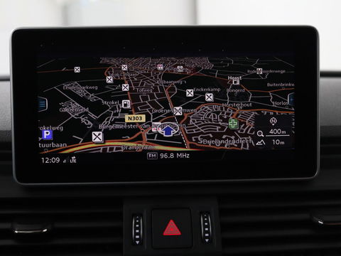 Audi Q5 2.0 TDI quattro Sport | Leder | Stoelverwarming | Trekhaak | Virtual Cockpit | Navigatie | Keyless | Xenon | Elektrische stoelen | Climate control | Parkeerhulp | Cruise control