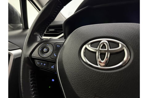 Toyota RAV4 2.5 Hybrid 242PK LED Carplay Clima Cruise Parkeersensoren 17"LMV