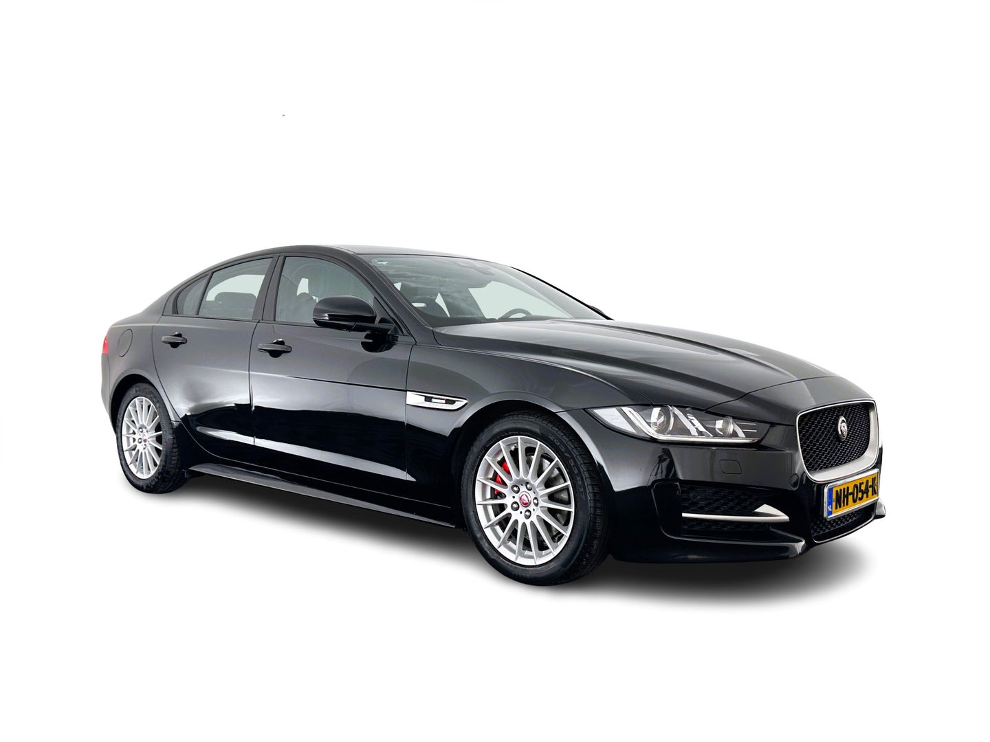 Jaguar XE 2.0 D R-Sport Aut. *1/2LEATHER | XENON | NAVI-FULLMAP | MERIDIAN-SOUND | SPORT-SEATS | CAMERA | ECC | PDC | CRUISE | 17''ALU*