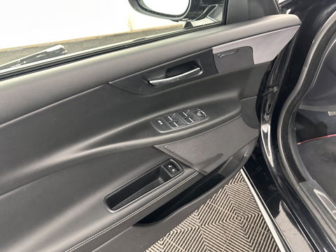 Jaguar XE 2.0 D R-Sport Aut. *1/2LEATHER | XENON | NAVI-FULLMAP | MERIDIAN-SOUND | SPORT-SEATS | CAMERA | ECC | PDC | CRUISE | 17''ALU*