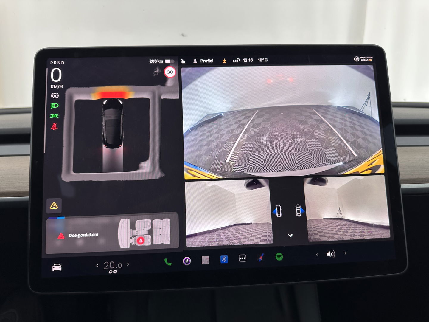 Tesla Model 3 Standard RWD Plus 60 kWh (INCL-BTW) Aut. *PANO | AUTO-PILOT | FULL-LEATHER | KEYLESS | FULL-LED | MEMORY-PACK | SURROUND-VIEW | DAB | CARPLAY | DIGI-COCKPIT | LANE-ASSIST | COMFORT-SEATS | 19"ALU*