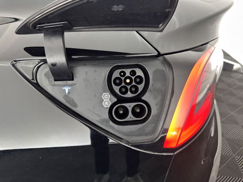 Tesla Model 3 Standard RWD Plus 60 kWh (INCL-BTW) Aut. *PANO | AUTO-PILOT | FULL-LEATHER | KEYLESS | FULL-LED | MEMORY-PACK | SURROUND-VIEW | DAB | CARPLAY | DIGI-COCKPIT | LANE-ASSIST | COMFORT-SEATS | 19"ALU*