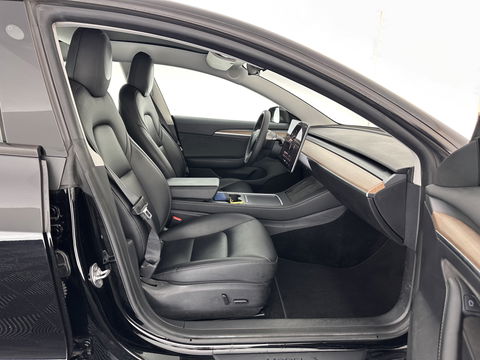 Tesla Model 3 Standard RWD Plus 60 kWh (INCL-BTW) Aut. *PANO | AUTO-PILOT | FULL-LEATHER | KEYLESS | FULL-LED | MEMORY-PACK | SURROUND-VIEW | DAB | CARPLAY | DIGI-COCKPIT | LANE-ASSIST | COMFORT-SEATS | 19"ALU*