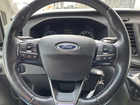 Ford Transit 310 2.0 TDCI L2H2 Trend / vaste prijs rijklaar € 16.950 ex btw / lease vanaf € 285 / airco / cruise control / euro 6 diesel / bpm vrij / trekhaak 2450 kg !