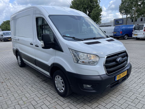 Ford Transit 310 2.0 TDCI L2H2 Trend / vaste prijs rijklaar € 16.950 ex btw / lease vanaf € 285 / airco / cruise control / euro 6 diesel / bpm vrij / trekhaak 2450 kg !