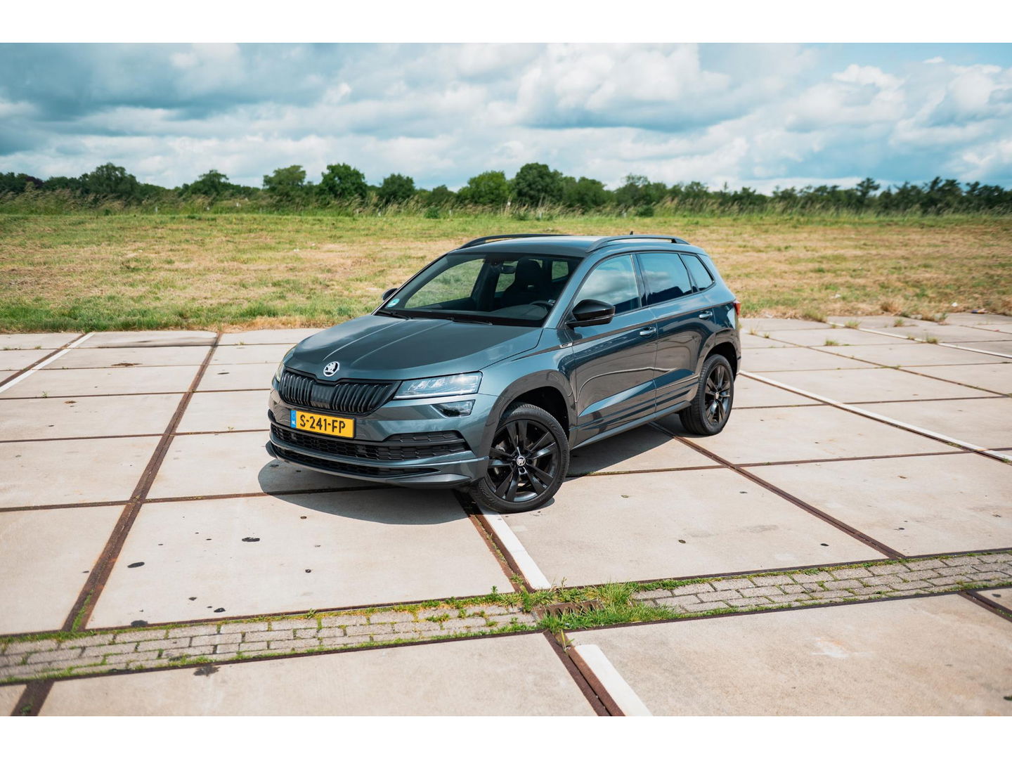 Škoda Karoq 1.5 TSI ACT Sportline Business | TREKHAAK | DIGI DASH | CLIMA | NAVI