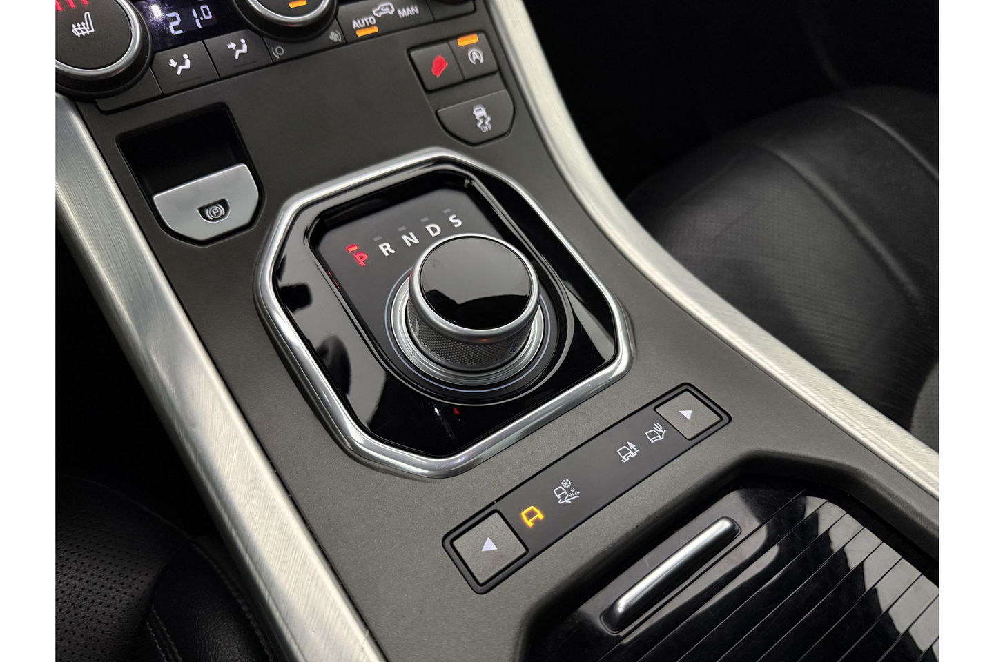 Land Rover Range Rover Evoque 2.0 TD4 HSE 150PK Pano LED Trekhaak Clima Cruise Navigatie 20"LMV Leder PDC