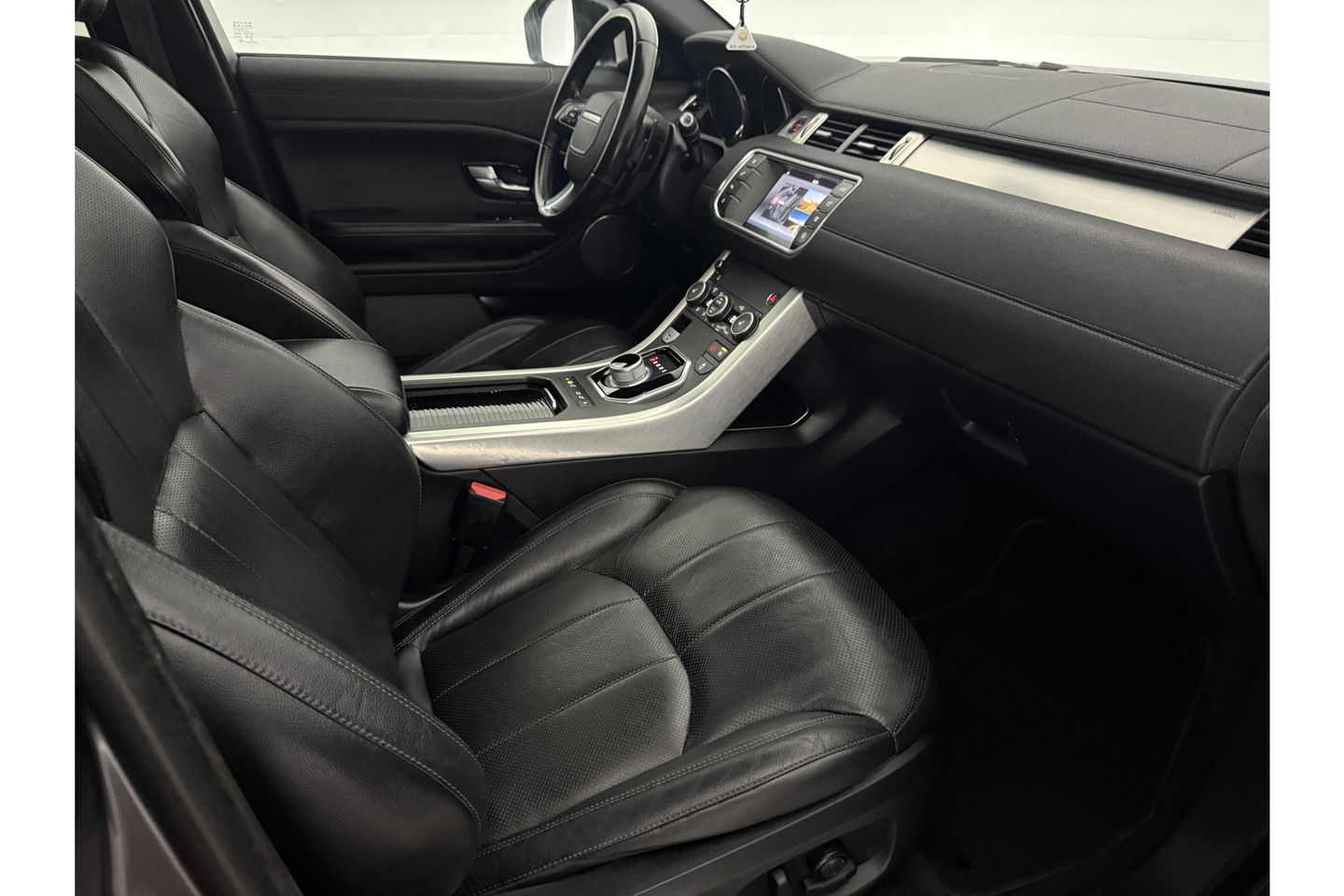 Land Rover Range Rover Evoque 2.0 TD4 HSE 150PK Pano LED Trekhaak Clima Cruise Navigatie 20"LMV Leder PDC