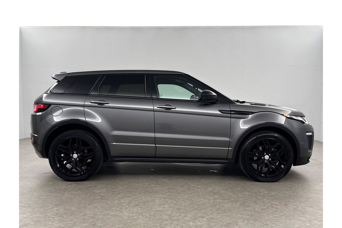 Land Rover Range Rover Evoque 2.0 TD4 HSE 150PK Pano LED Trekhaak Clima Cruise Navigatie 20"LMV Leder PDC