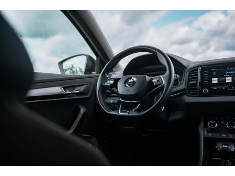 Škoda Karoq 1.5 TSI ACT Sportline Business | TREKHAAK | DIGI DASH | CLIMA | NAVI