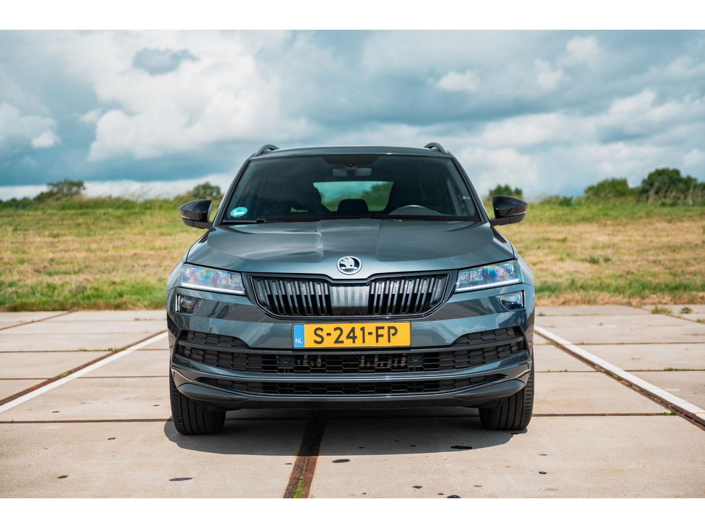 Škoda Karoq 1.5 TSI ACT Sportline Business | TREKHAAK | DIGI DASH | CLIMA | NAVI