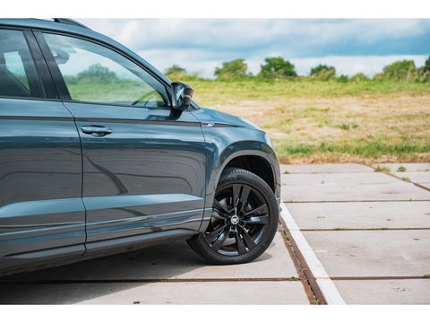 Škoda Karoq 1.5 TSI ACT Sportline Business | TREKHAAK | DIGI DASH | CLIMA | NAVI