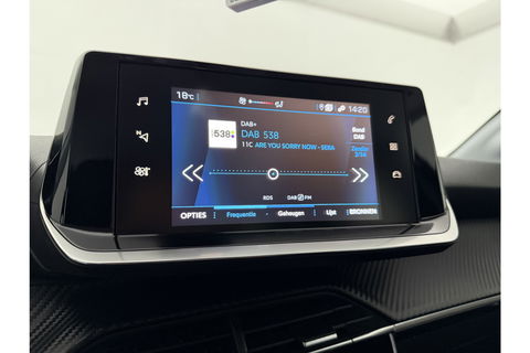 Peugeot 208 1.2 PureTech Airco Carplay Cruise LED Navigatie 16"LMV PDC