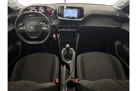Peugeot 208 1.2 PureTech Airco Carplay Cruise LED Navigatie 16"LMV PDC