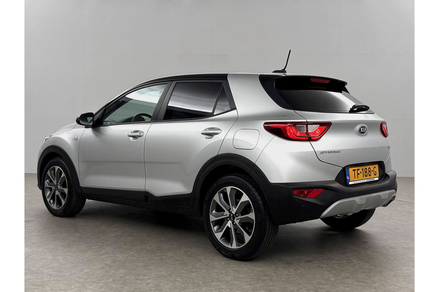 Kia Stonic 1.0 T-GDi Camera LED Carplay Airco Cruise Navi PDC 17''LMV