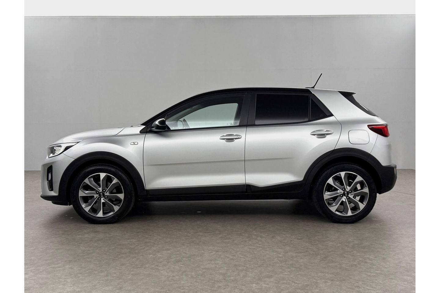 Kia Stonic 1.0 T-GDi Camera LED Carplay Airco Cruise Navi PDC 17''LMV