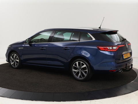 Renault Mégane 1.2 TCe Bose | Trekhaak | Half leder | Camera | Massage | Navigatie | Climate control | Park Assist | Cruise control | Keyless
