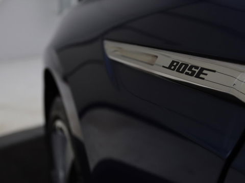Renault Mégane 1.2 TCe Bose | Trekhaak | Half leder | Camera | Massage | Navigatie | Climate control | Park Assist | Cruise control | Keyless