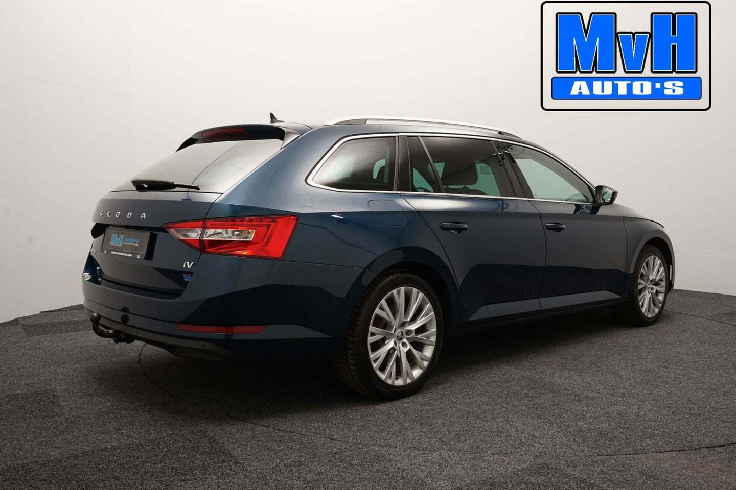 Škoda Superb Combi 1.4 TSI iV Business Edition Plus