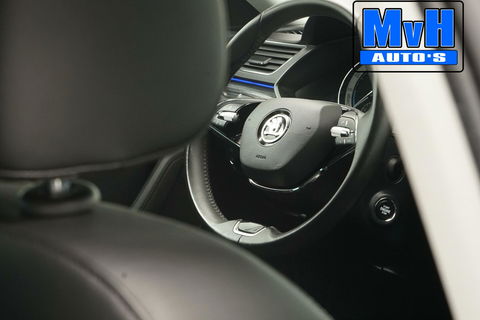 Škoda Superb Combi 1.4 TSI iV Business Edition Plus