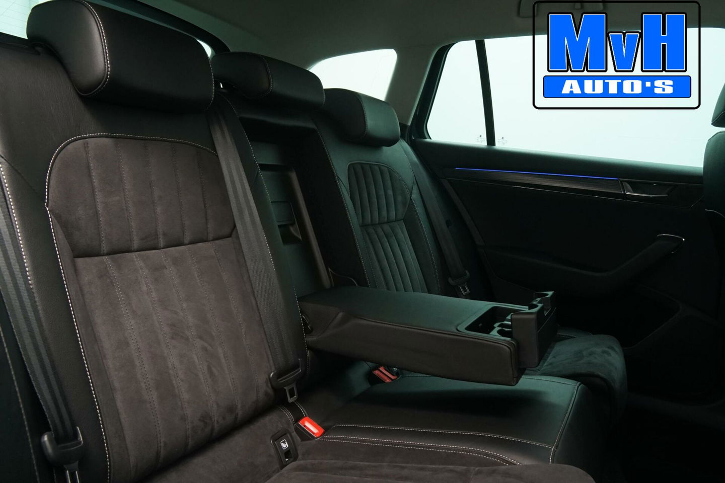 Škoda Superb Combi 1.4 TSI iV Business Edition Plus