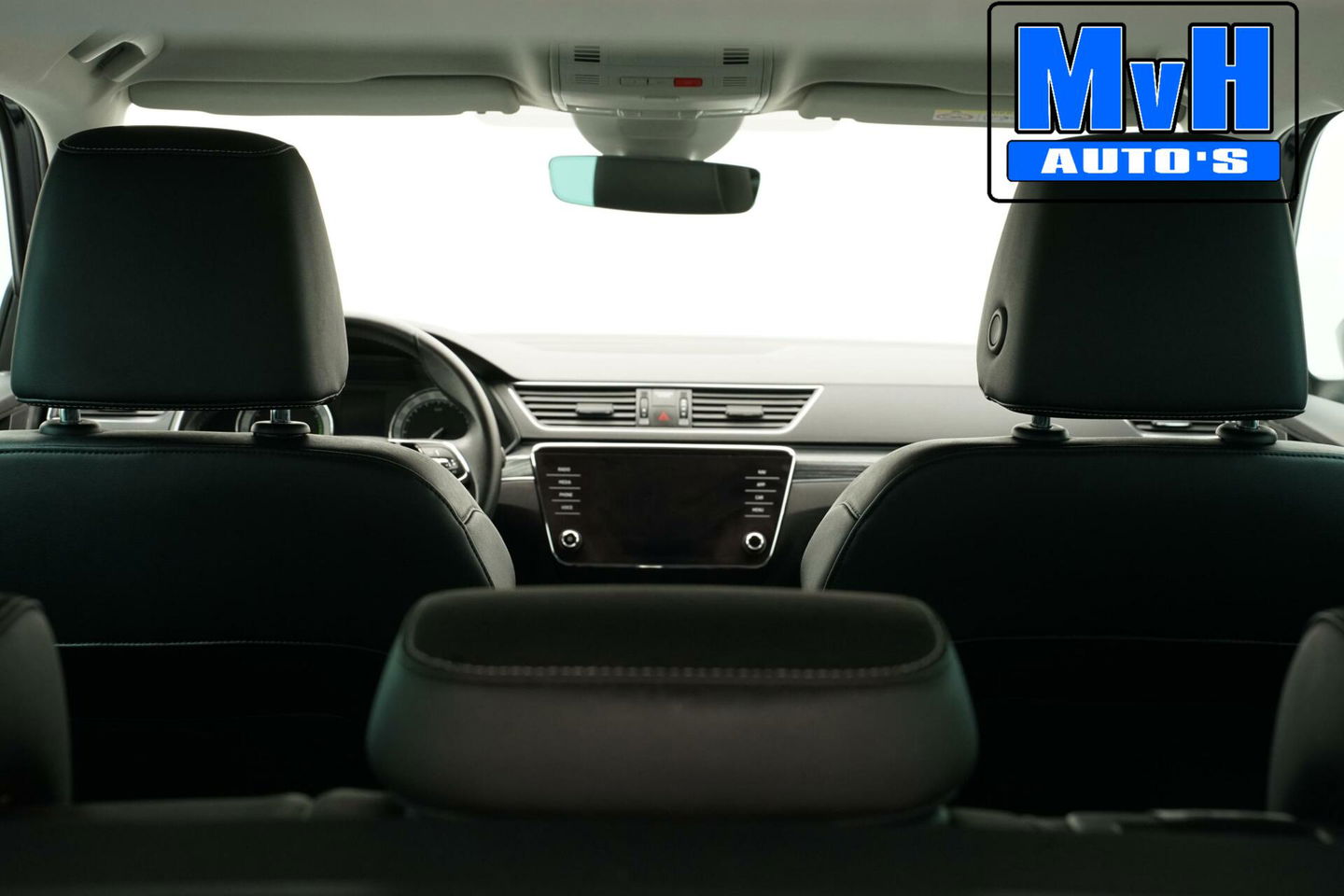 Škoda Superb Combi 1.4 TSI iV Business Edition Plus