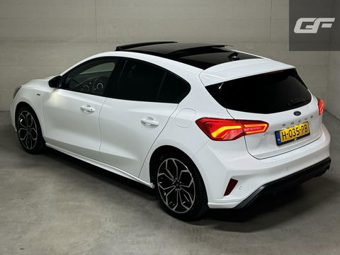 Ford Focus 1.5 EcoBoost ST Line Pano ACC CarPlay Winterpack