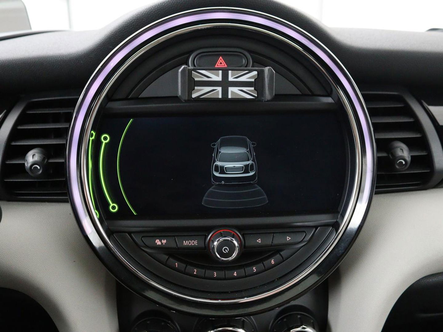 MINI Cooper S 2.0 Chili Serious Business | Panoramadak | Leder | Head-Up | Navigatie | Full LED | Harman/Kardon | Climate control | Keyless | Parkeerhulp | Cruise control