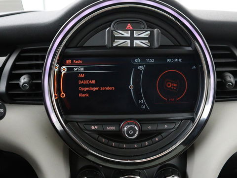 MINI Cooper S 2.0 Chili Serious Business | Panoramadak | Leder | Head-Up | Navigatie | Full LED | Harman/Kardon | Climate control | Keyless | Parkeerhulp | Cruise control