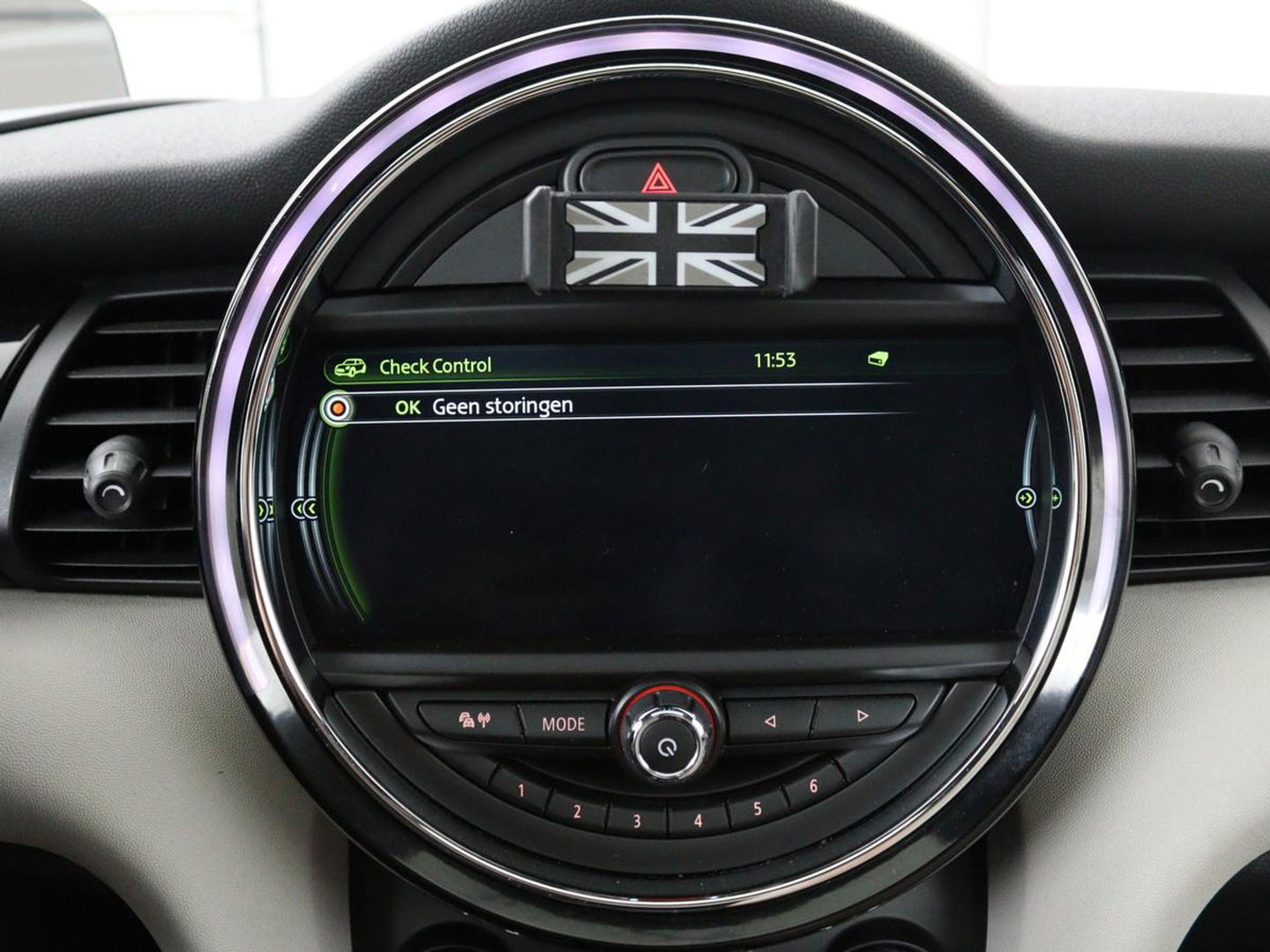 MINI Cooper S 2.0 Chili Serious Business | Panoramadak | Leder | Head-Up | Navigatie | Full LED | Harman/Kardon | Climate control | Keyless | Parkeerhulp | Cruise control