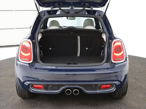 MINI Cooper S 2.0 Chili Serious Business | Panoramadak | Leder | Head-Up | Navigatie | Full LED | Harman/Kardon | Climate control | Keyless | Parkeerhulp | Cruise control