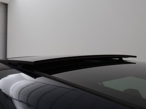 MINI Cooper S 2.0 Chili Serious Business | Panoramadak | Leder | Head-Up | Navigatie | Full LED | Harman/Kardon | Climate control | Keyless | Parkeerhulp | Cruise control