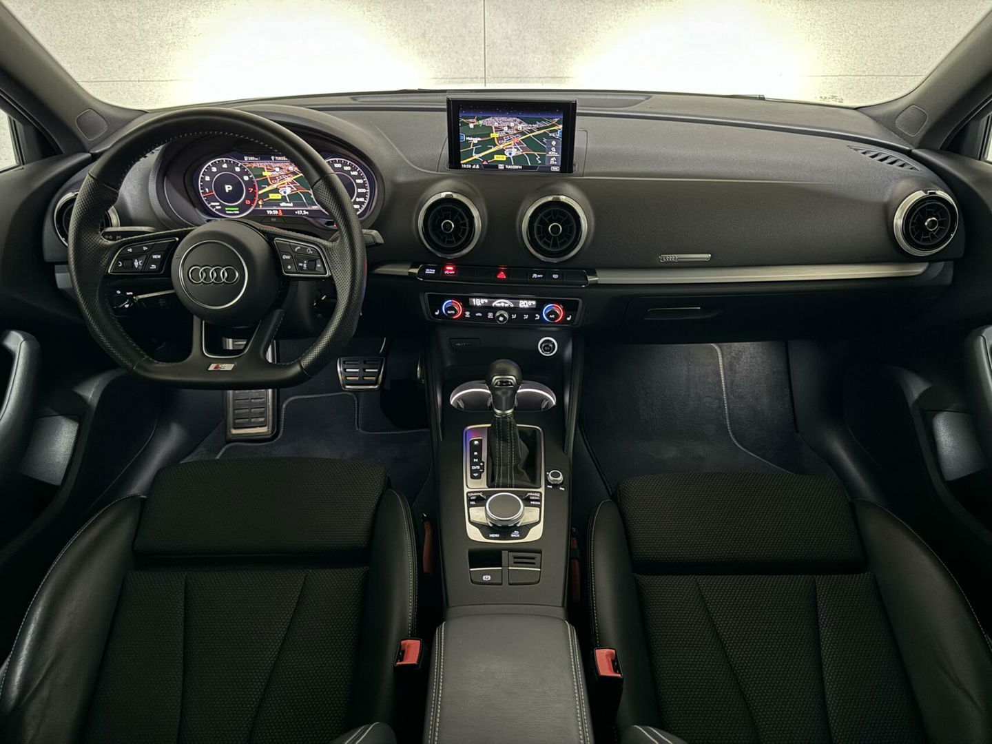 Audi A3 Sportback 35 TFSI Black Edition S-Line Virtual NAP